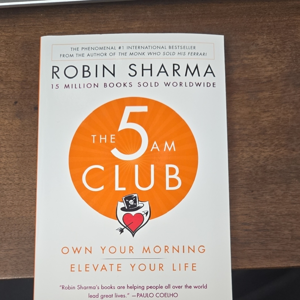 The 5 AM Club Book by Robin Sharma